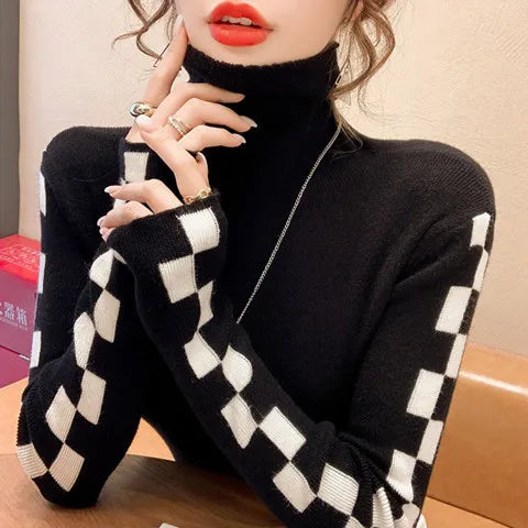 Knitted Long-sleeved Turtleneck Sweater
