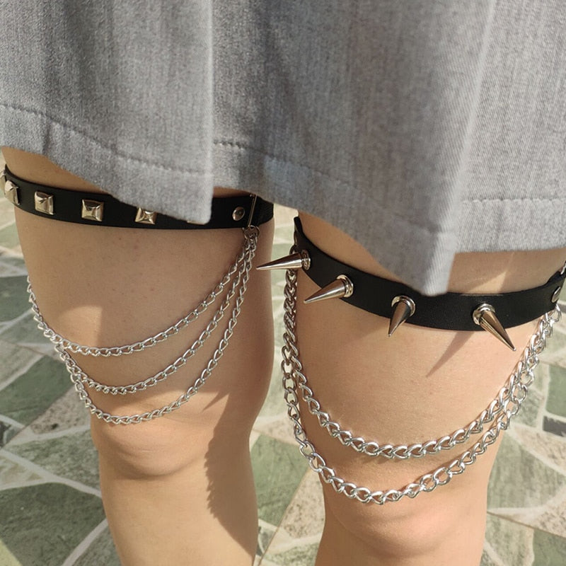 Dread' Black PU Fake Leather Leg Garter with Chains Rags n Rituals Dread' Black PU Fake Leather Leg Garter with Chains Rags n Rituals