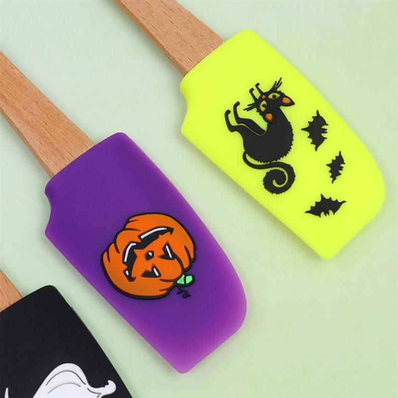 2 or 4 Piece Halloween kitchen spatula
